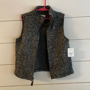 Kids crown & ivy vest
